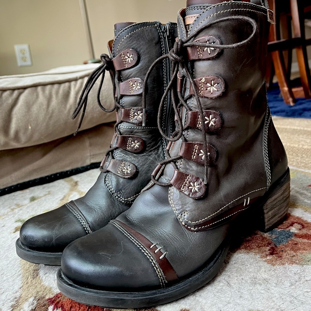 Pikolinos Le Mans Leather Lace Up Boot